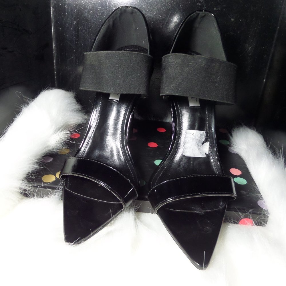 Cape Robbin Daredevil Heel